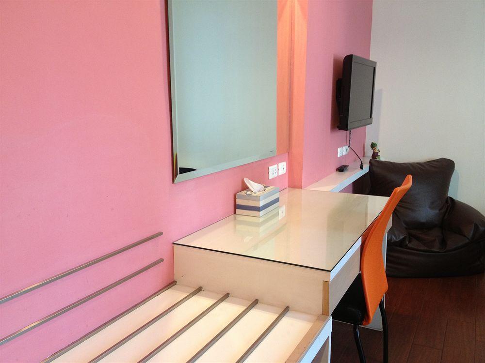 בנגקוק Lido Millennium Hotel מראה חיצוני תמונה