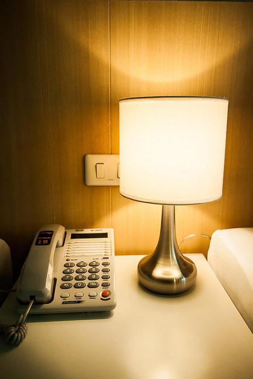בנגקוק Lido Millennium Hotel מראה חיצוני תמונה