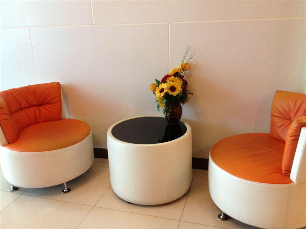 בנגקוק Lido Millennium Hotel מראה חיצוני תמונה