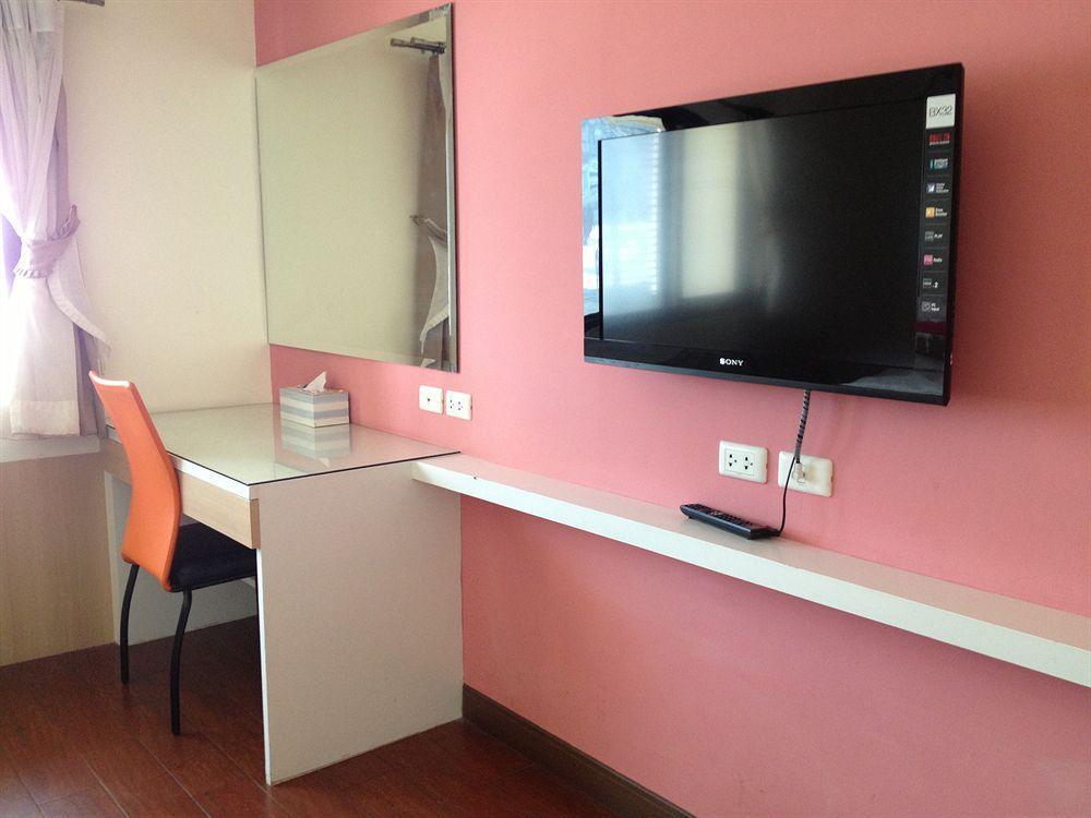 בנגקוק Lido Millennium Hotel מראה חיצוני תמונה